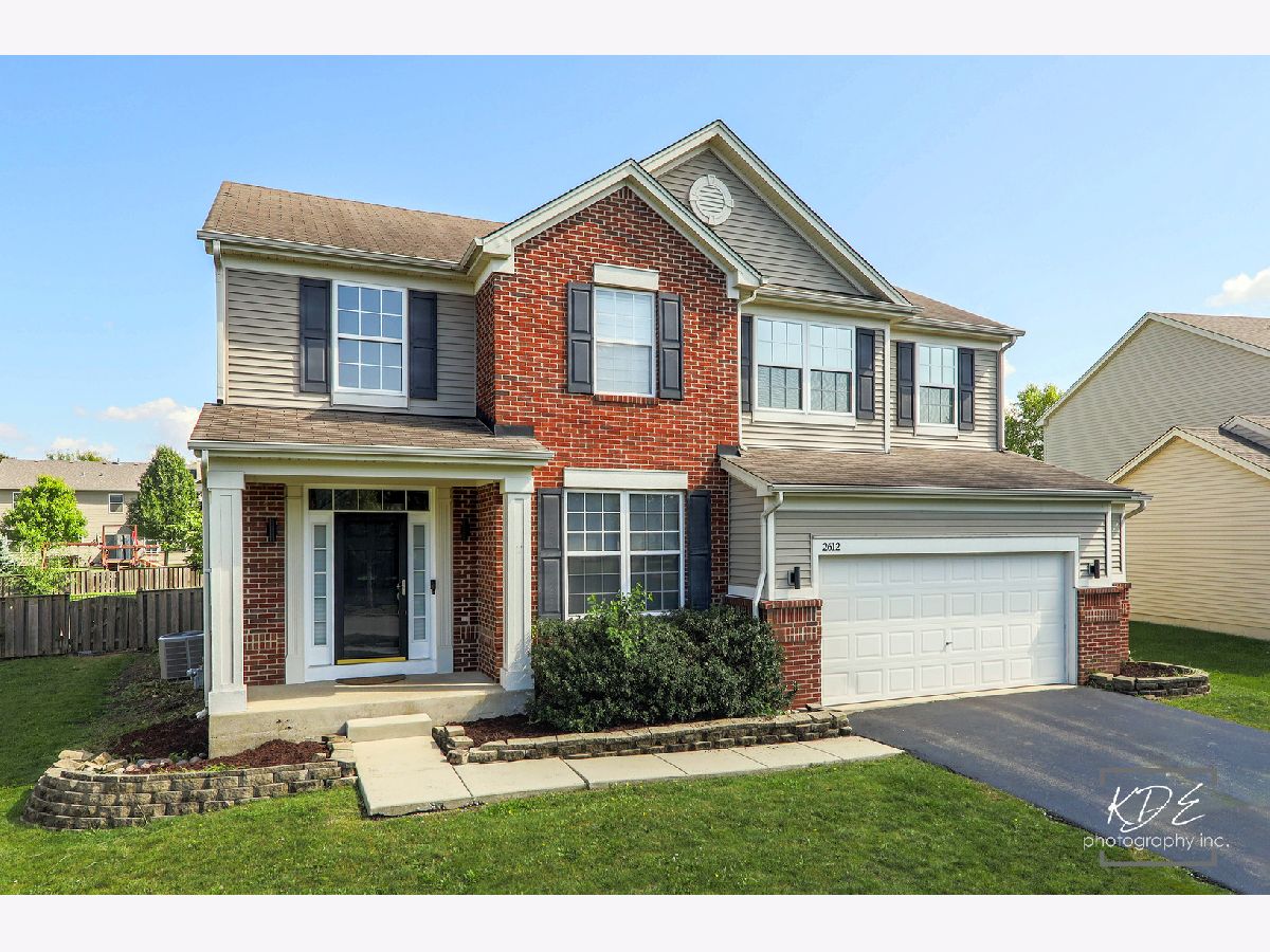 Homes & Townhomes & Condos Rented Amber Fields Aurora Illinois, 2612 Lundquist