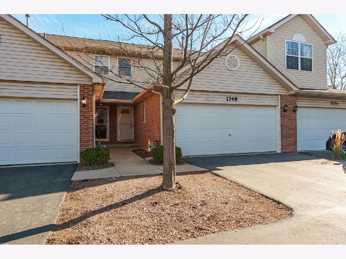 Townhomes For Sale Riverbrook West Naperville Illinois, 1748 Windward Avenue
