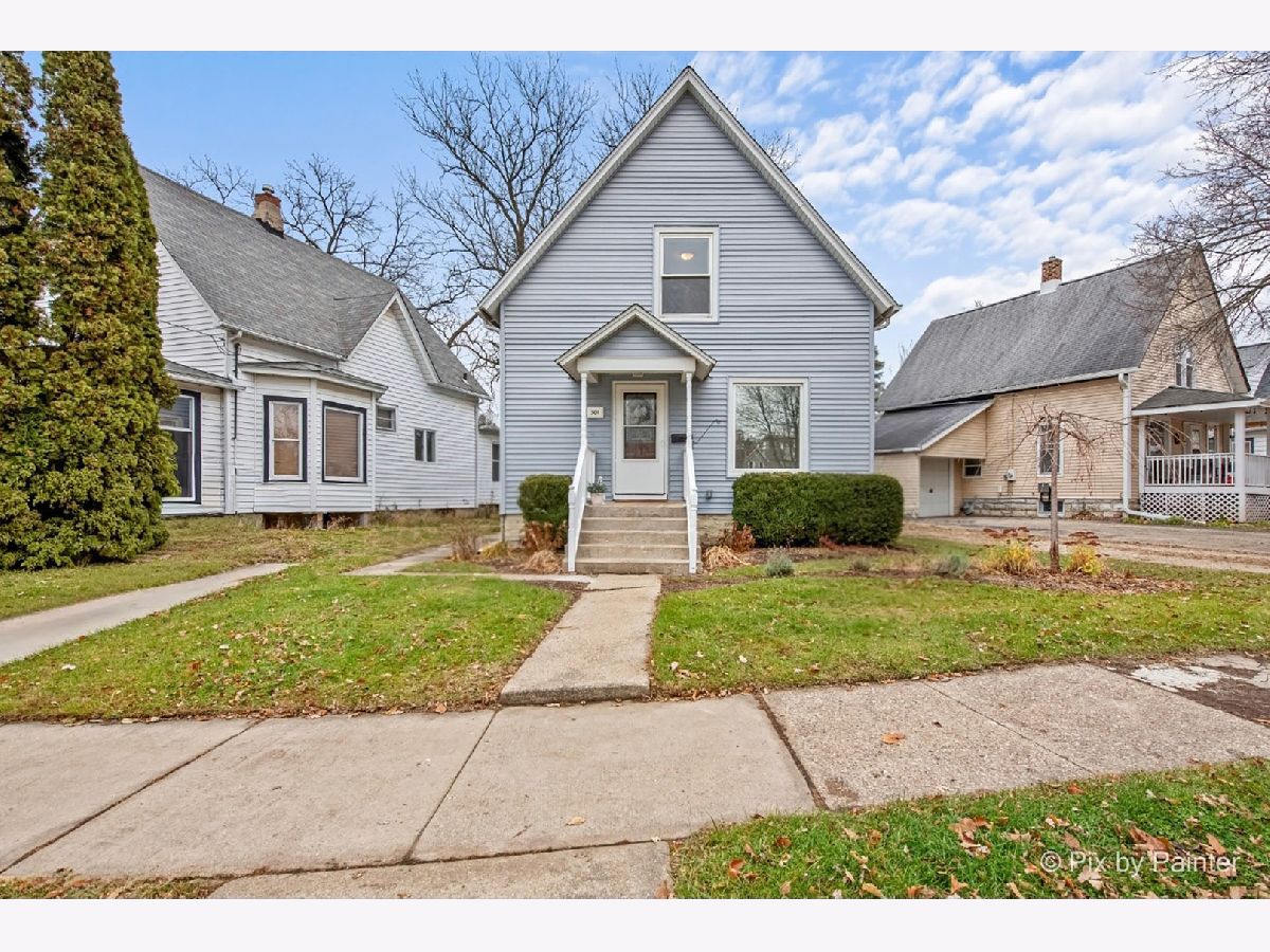  For Sale Dekalb Illinois, 301 Pond Street