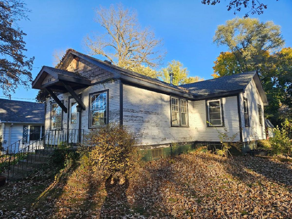  For Sale Mchenry Illinois, 514 Mineral Springs Drive