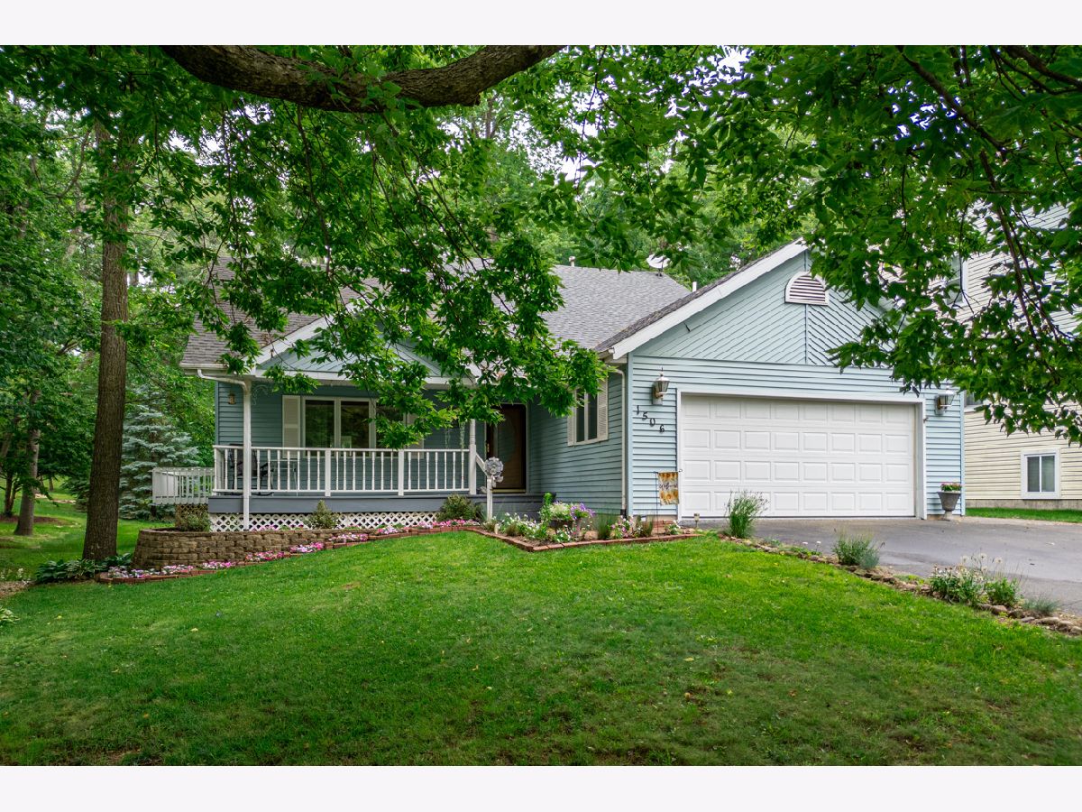  For Sale Davis Illinois, 1506 Pier Drive