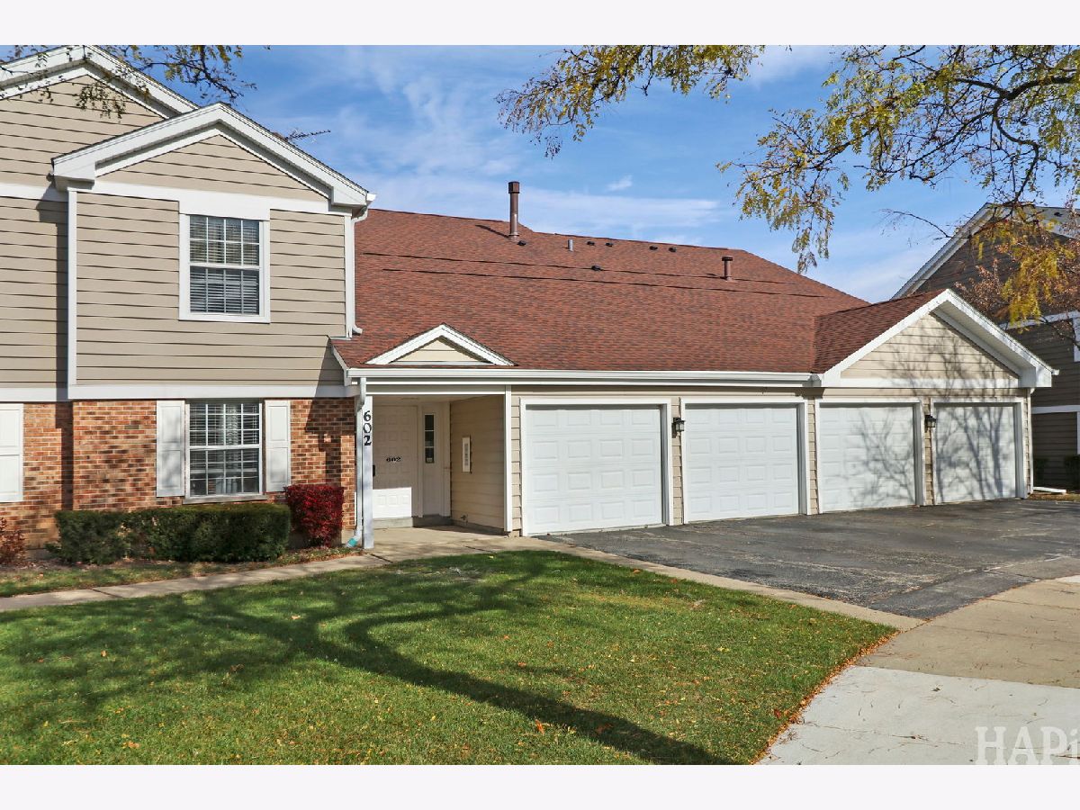 Condos & Townhomes For Rent Gatewood Schaumburg Illinois, 602 Eastview