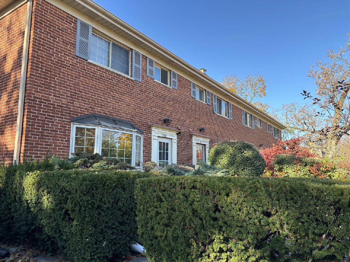  For Rent Glencoe Illinois, 558 Green Bay