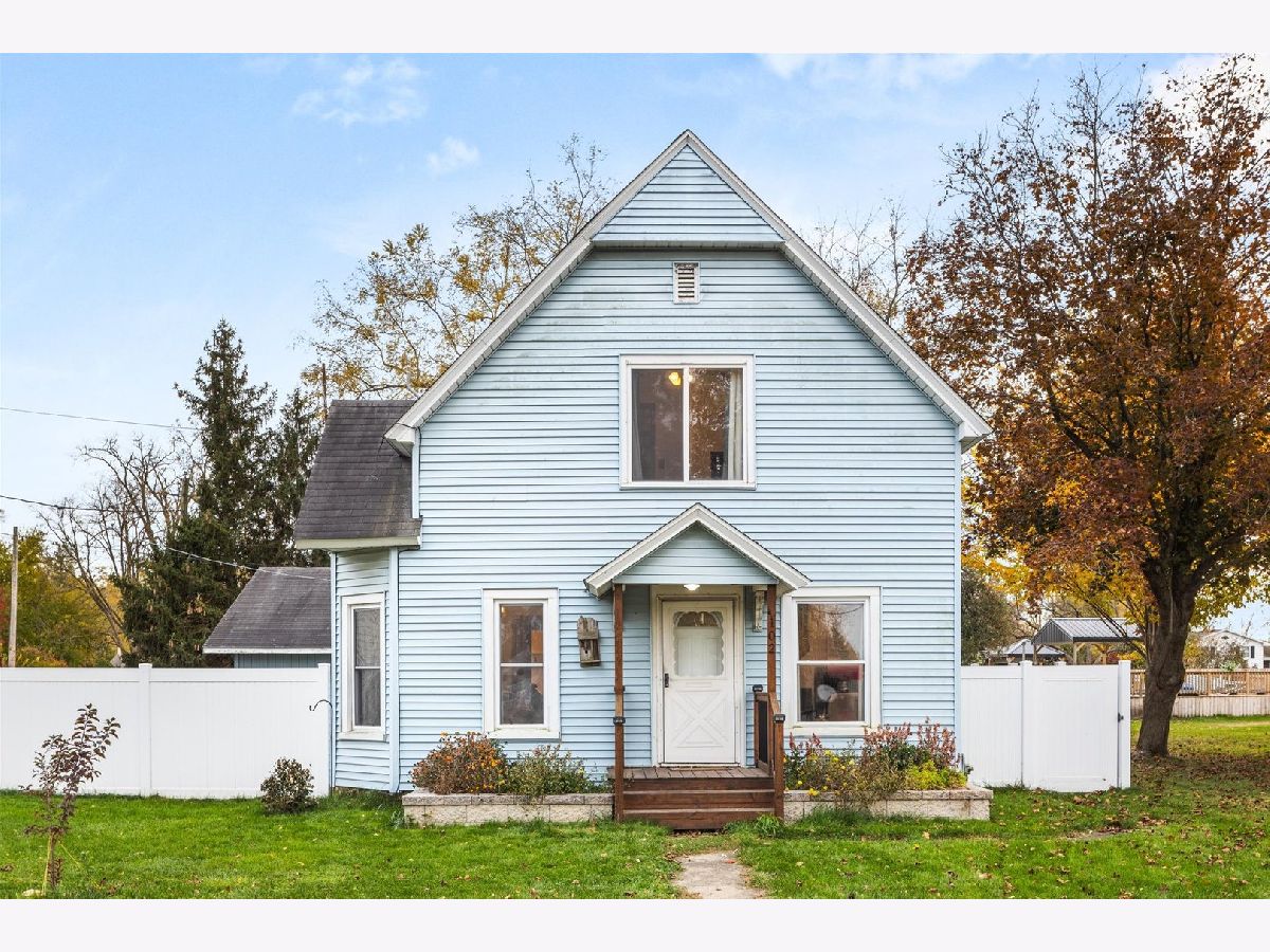  For Sale Essex Illinois, 102 Waverly Street