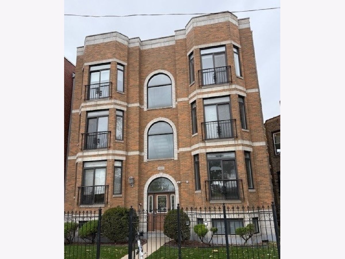Condos & Townhomes & Homes For Rent Bucktown Chicago Illinois, 2022 Wood