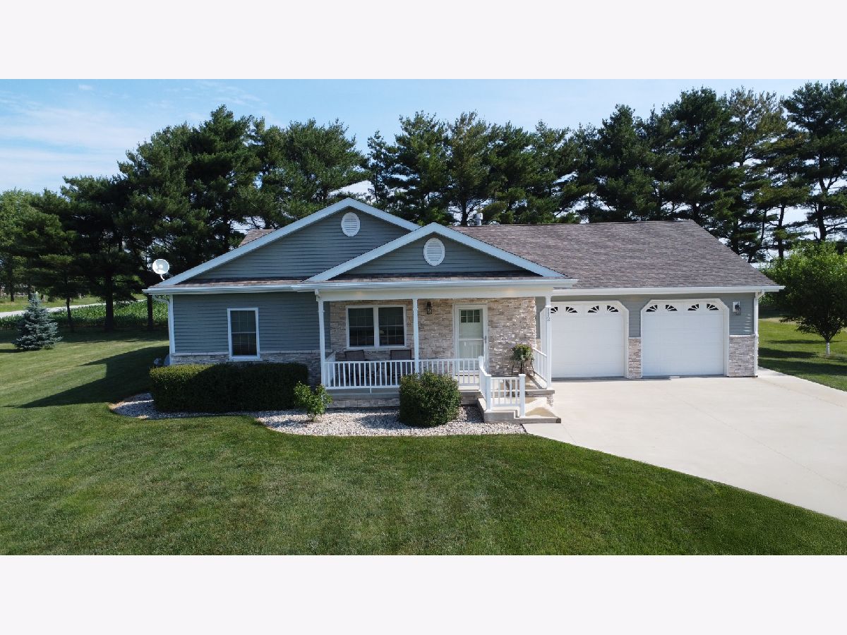  Sold Crescent City Illinois, 112 North