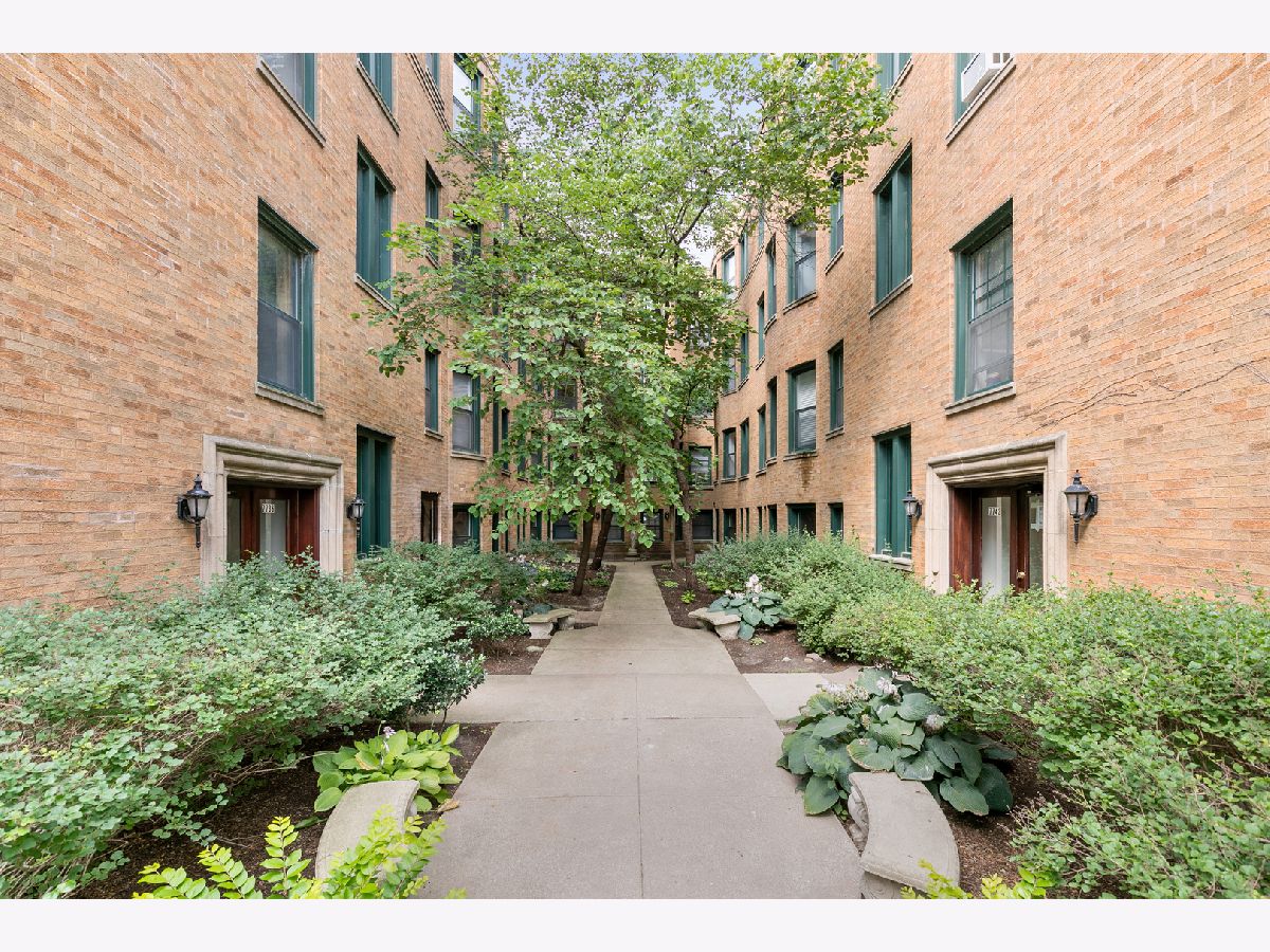  For Rent Chicago Illinois, 7740 Eastlake