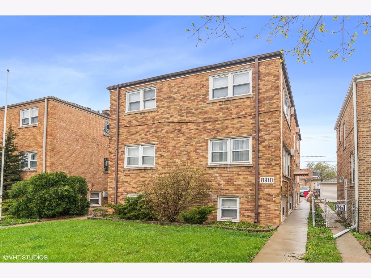  Rented River Grove Illinois, 8910 Grand