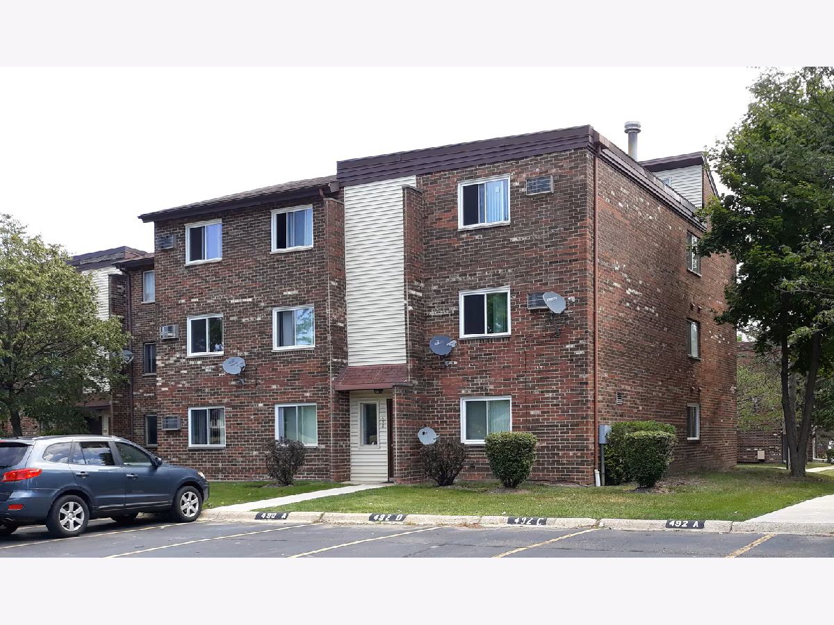  Rented Wheeling Illinois, 490 Pleasant Run