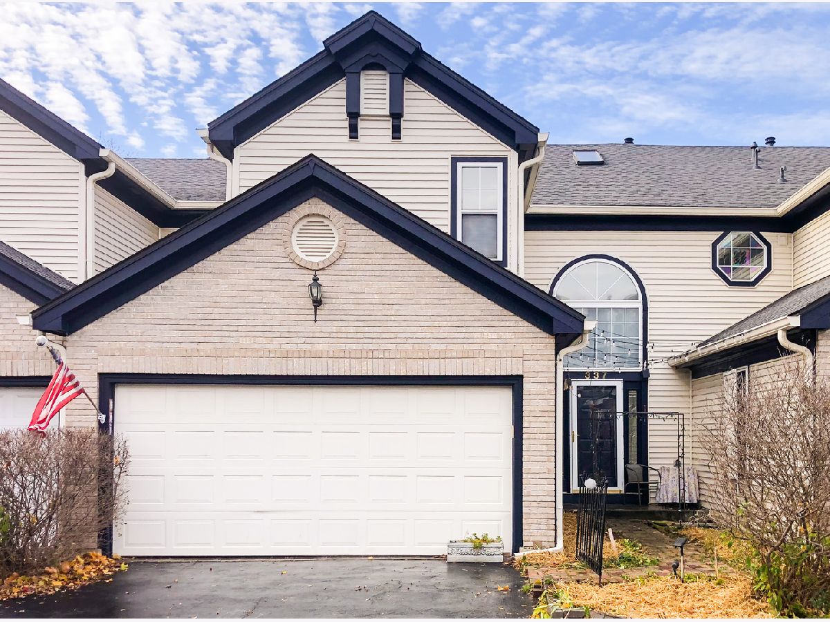 For Sale West Chicago Illinois, 337 Kresswood Drive
