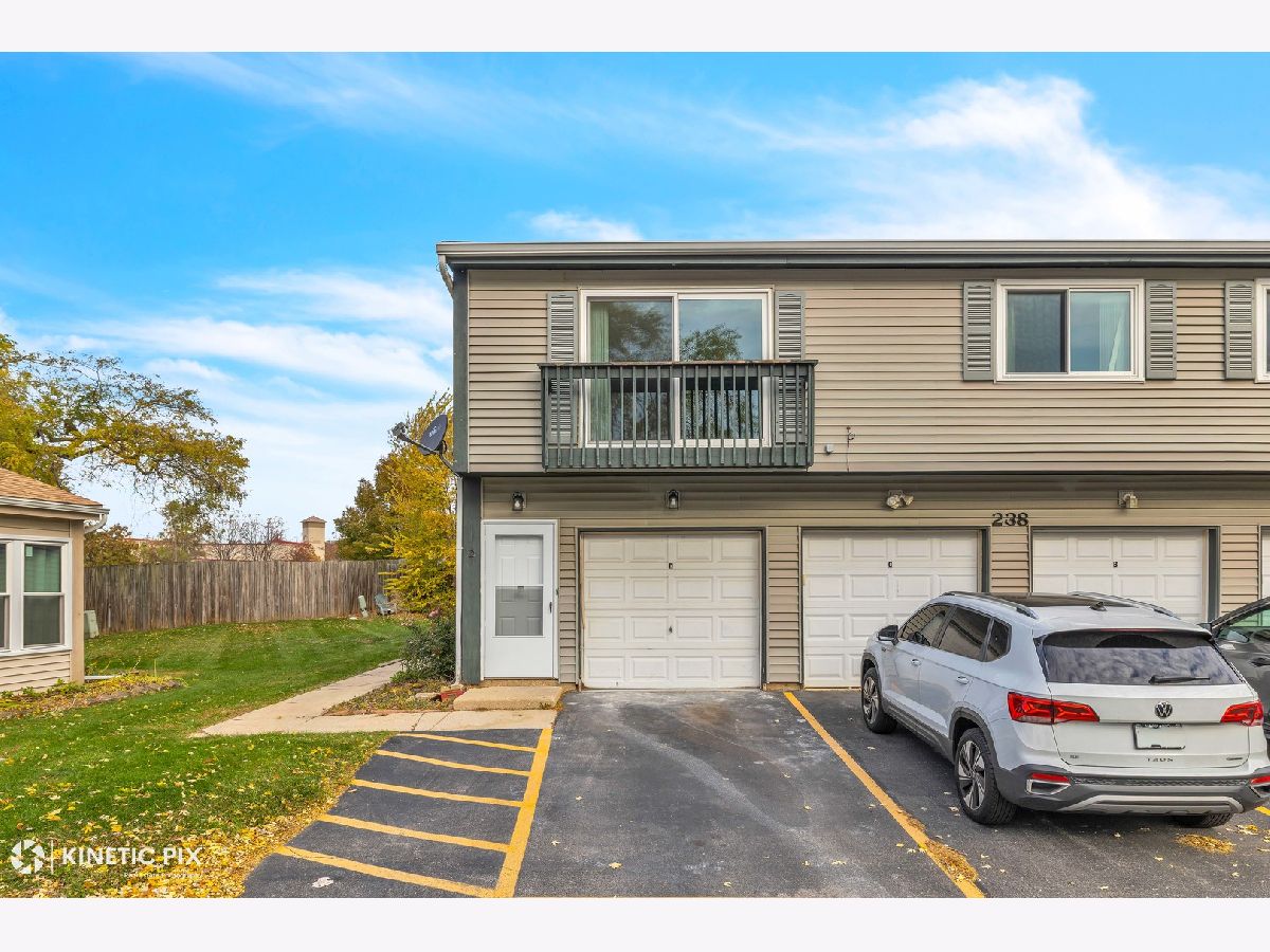  For Sale Bolingbrook Illinois, 238 Algonquin Court