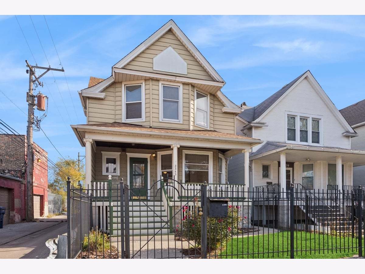  Sold Chicago Illinois, 2343 Lawndale