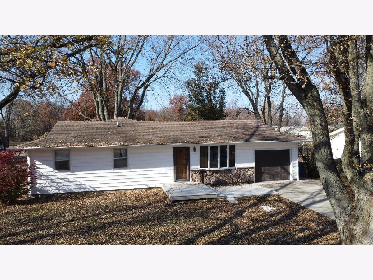  For Sale Watseka Illinois, 107 Sheridan Avenue