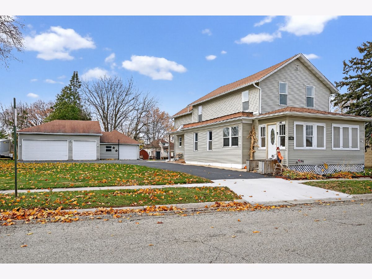  For Sale Hampshire Illinois, 162 Park Street