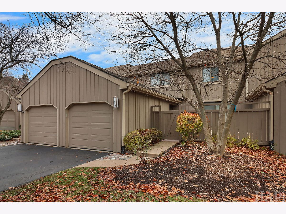  For Sale Lake Barrington Illinois, 1170 Oak Hill Road