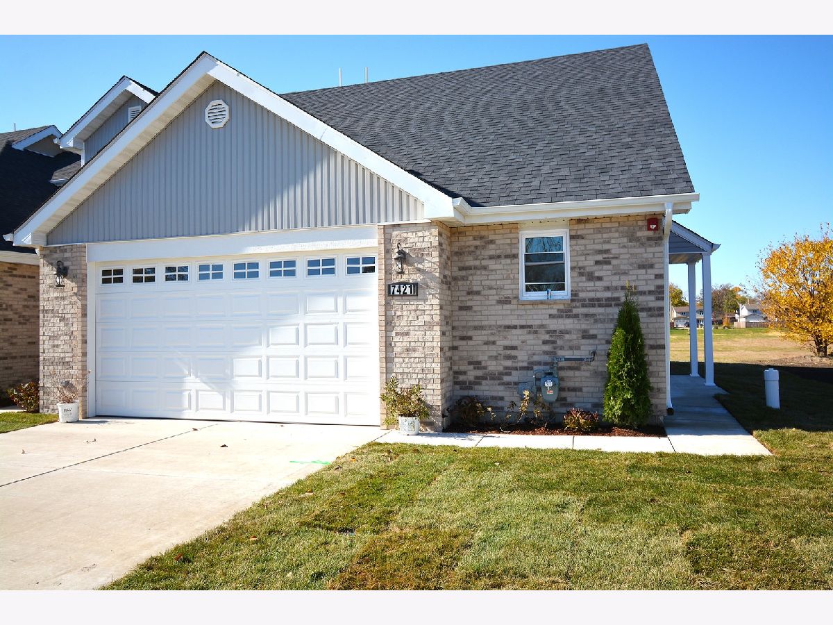  For Sale Justice Illinois, 7421 Covington Place