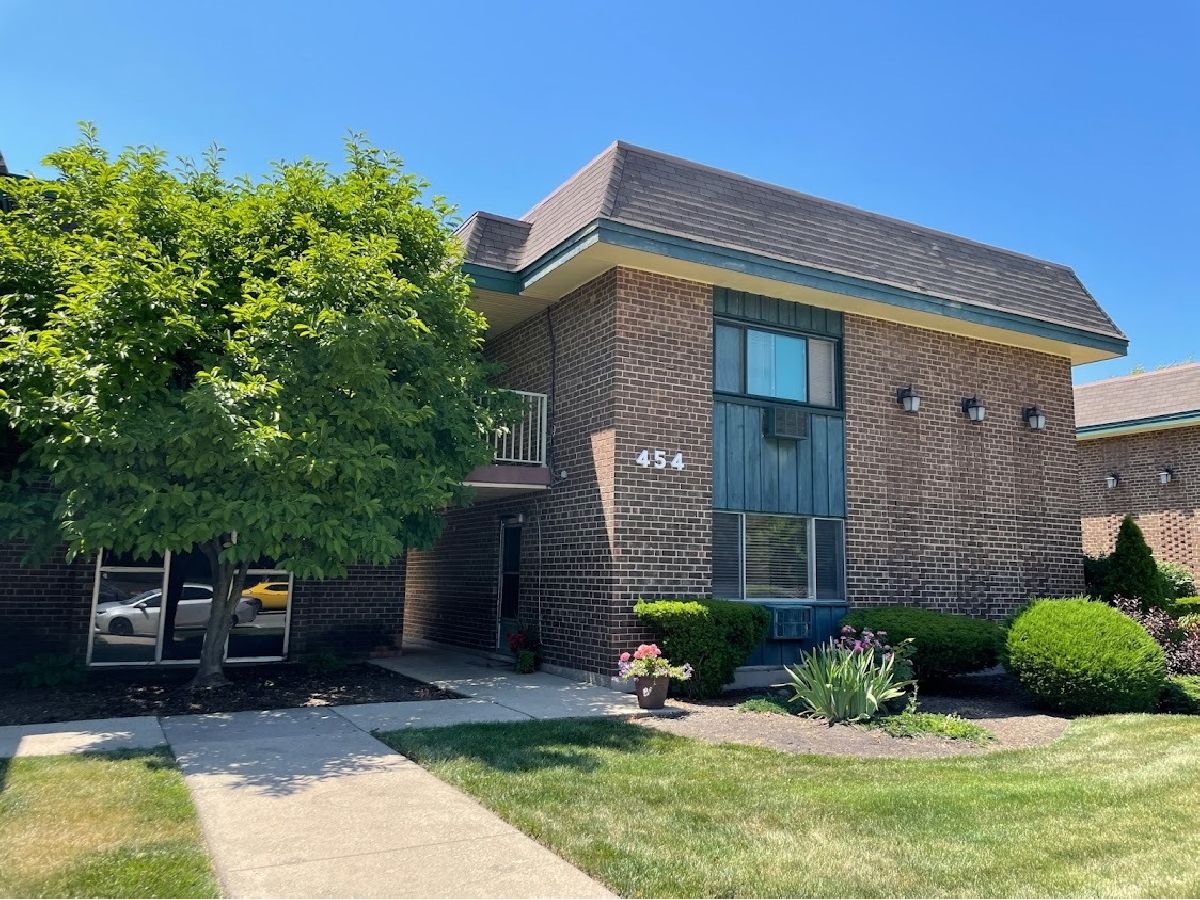  Rented Elmhurst Illinois, 454 Spring
