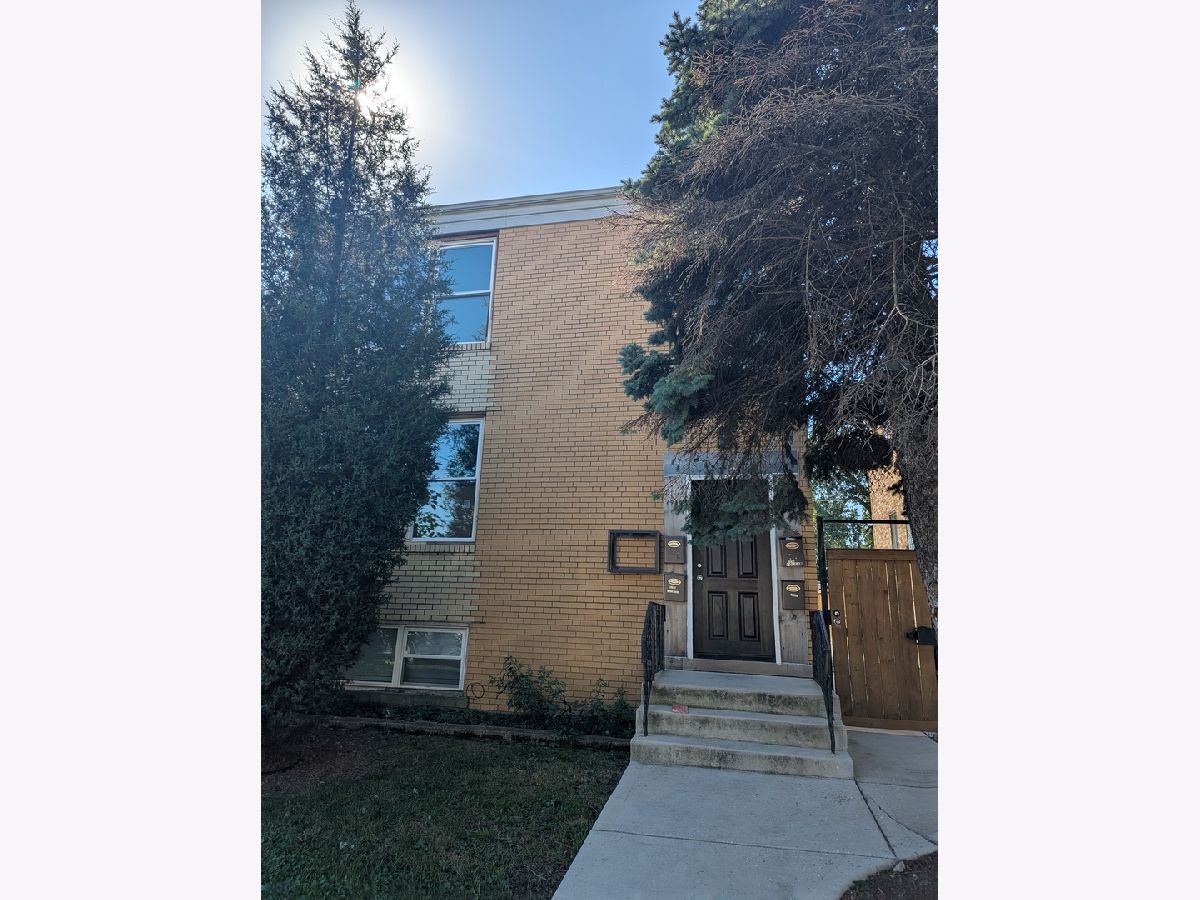  For Rent Chicago Illinois, 6949 Diversey