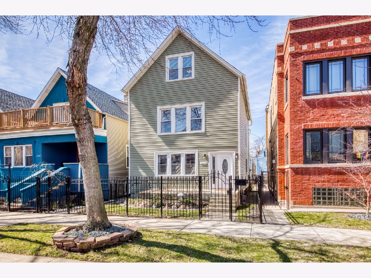  For Sale Chicago Illinois, 3120 Christiana Avenue