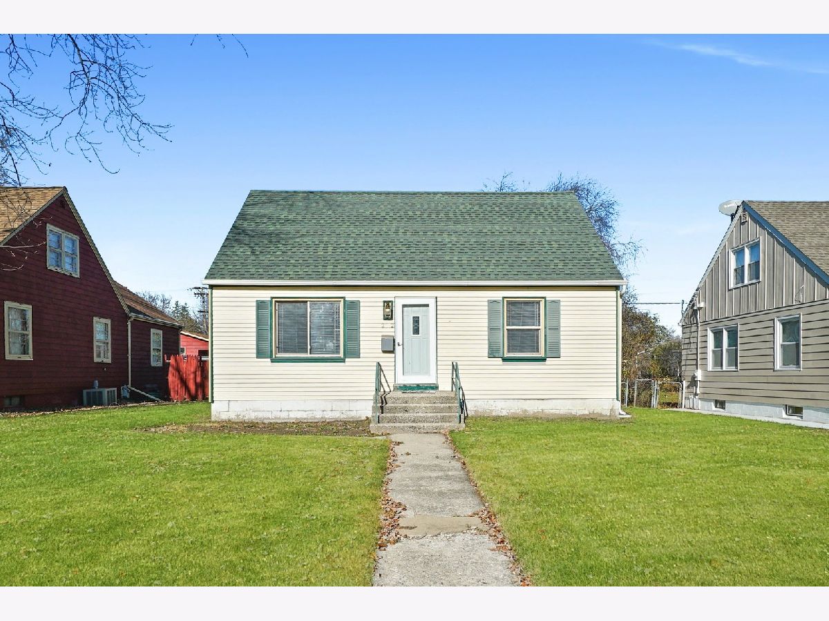  For Rent Zion Illinois, 2512 Salem