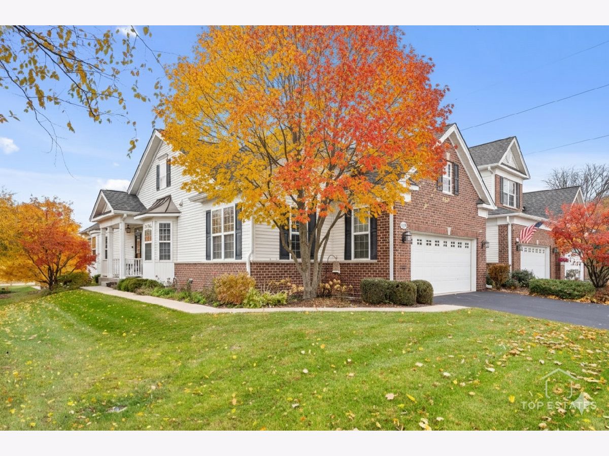 Homes & Townhomes For Sale Bowes Creek Country Club Elgin Illinois, 1039 Riviera Drive