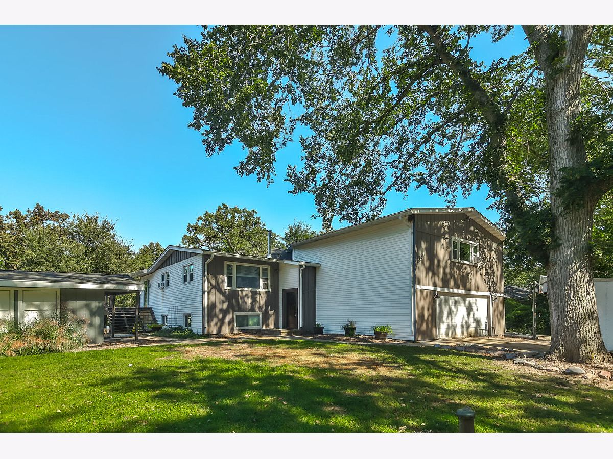  For Sale Rockford Illinois, 3579 Bend Road