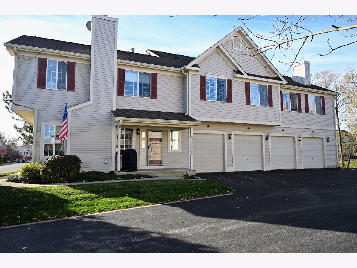  For Rent Fox Lake Illinois, 616 Windsor