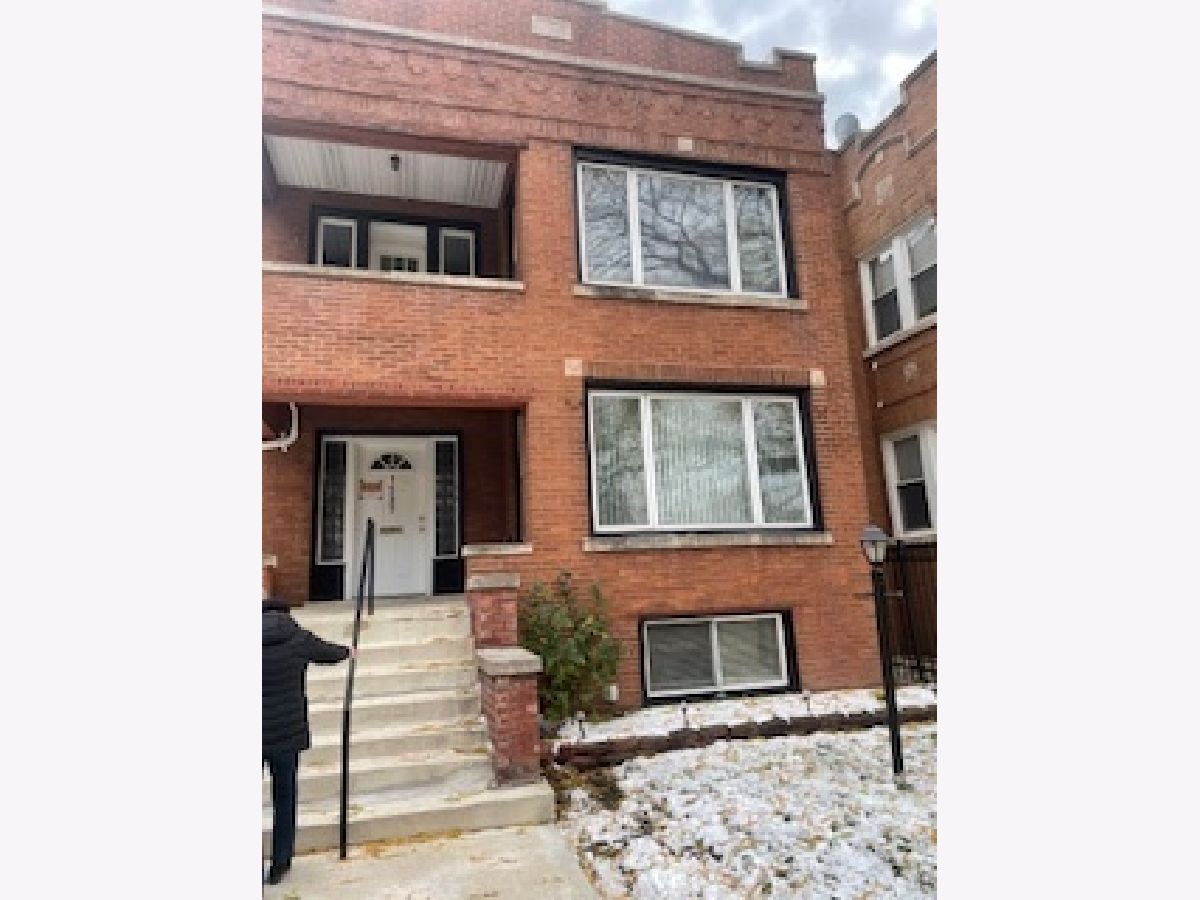  Rented Chicago Illinois, 1537 Linder