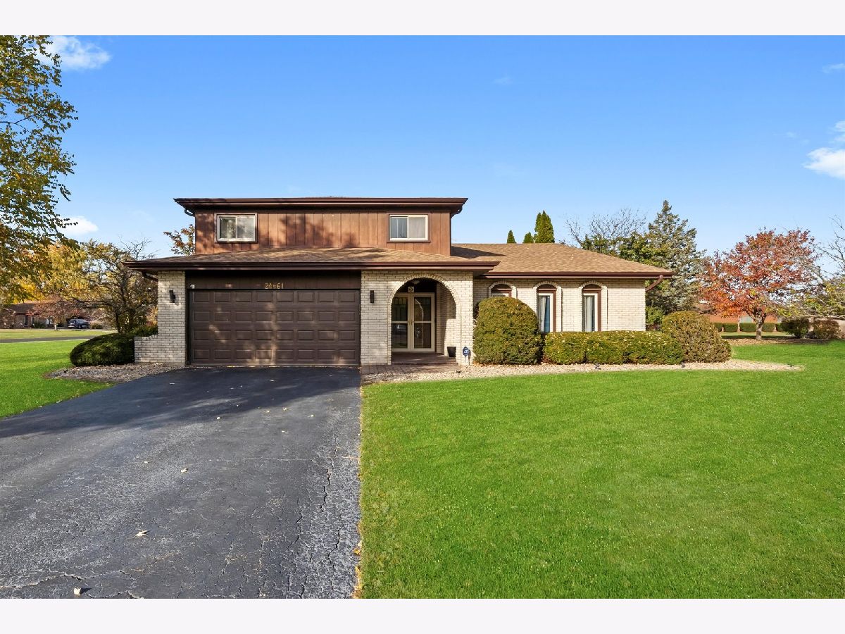 Homes For Sale Willowbrook Estates Crete Illinois, 24661 Wildwood Trail