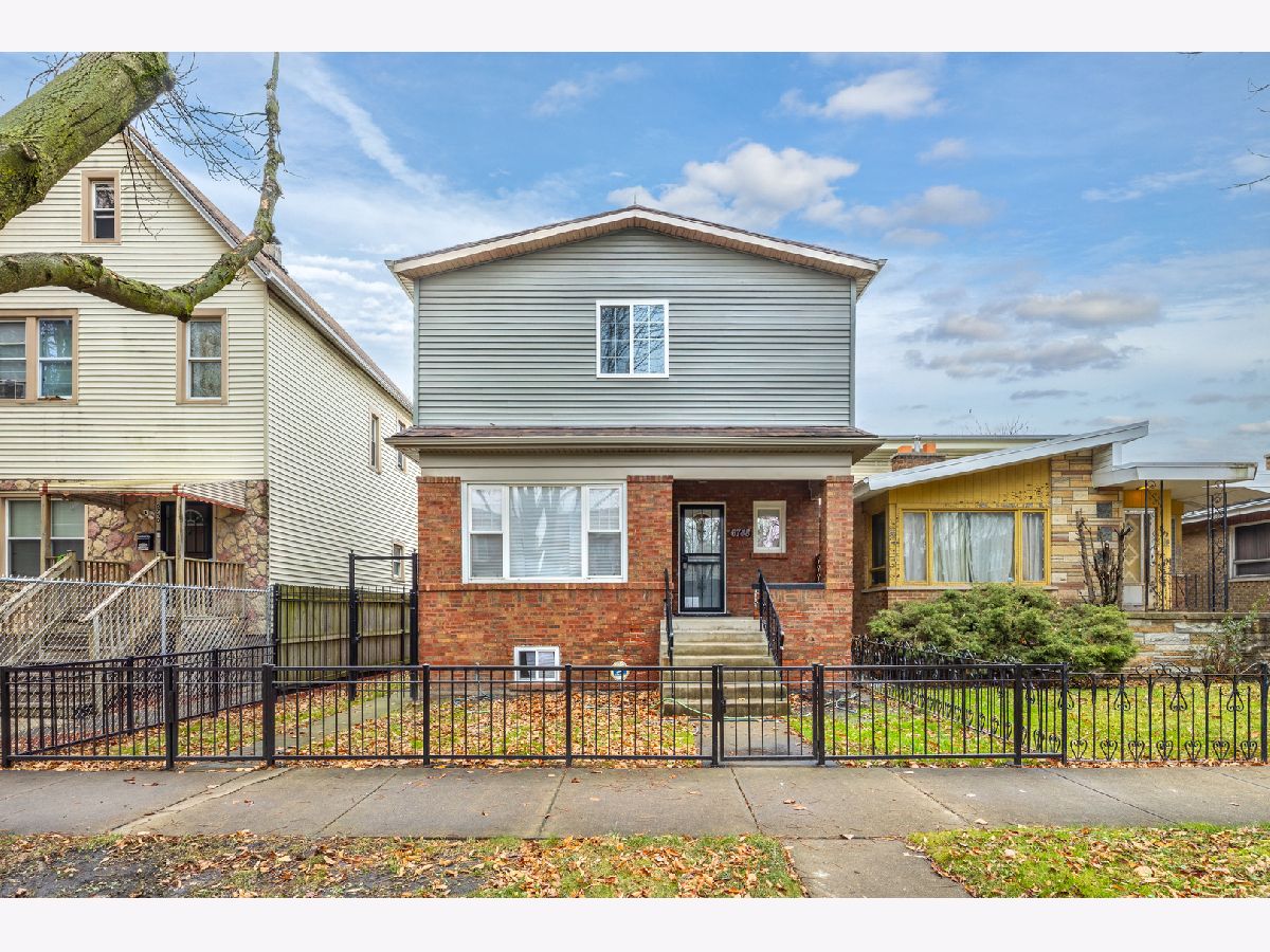  For Sale Chicago Illinois, 6748 Indiana Avenue