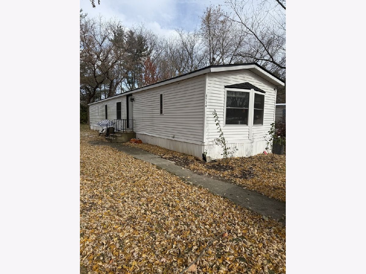  For Sale Poplar Grove Illinois, 4514 Harris Drive