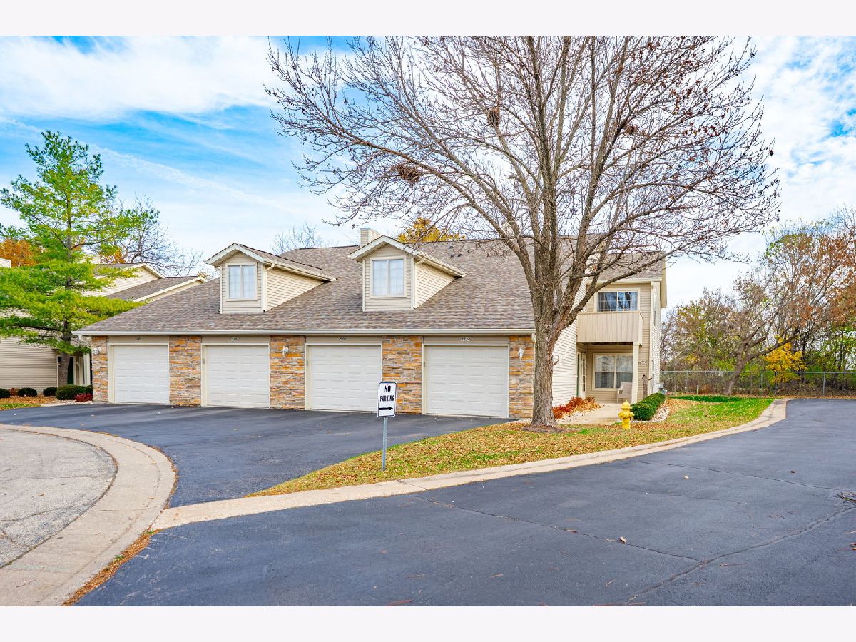  Sold Roscoe Illinois, 5694 Oak Village
