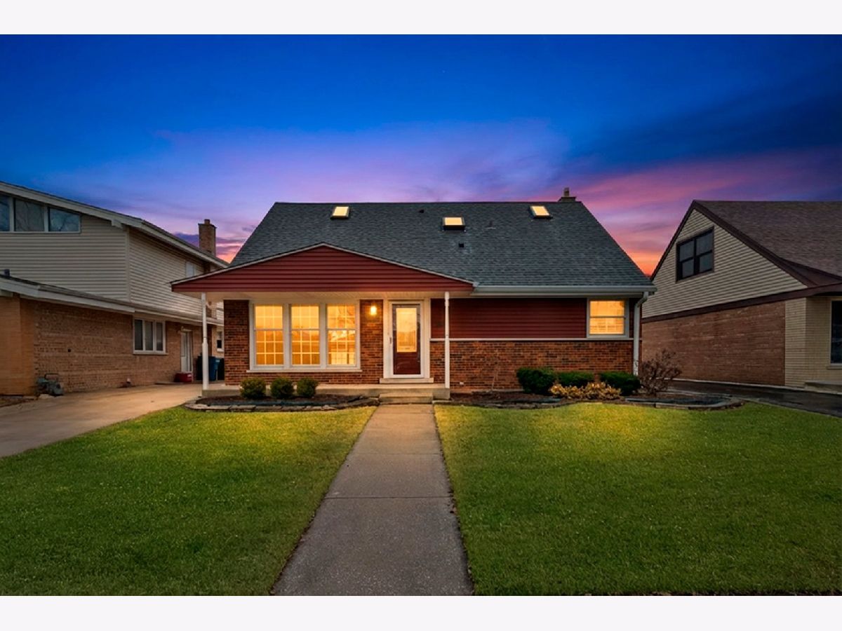  For Sale Oak Lawn Illinois, 10025 Mulberry Avenue