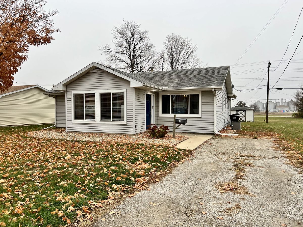  Sold Gibson City Illinois, 113 Walnut