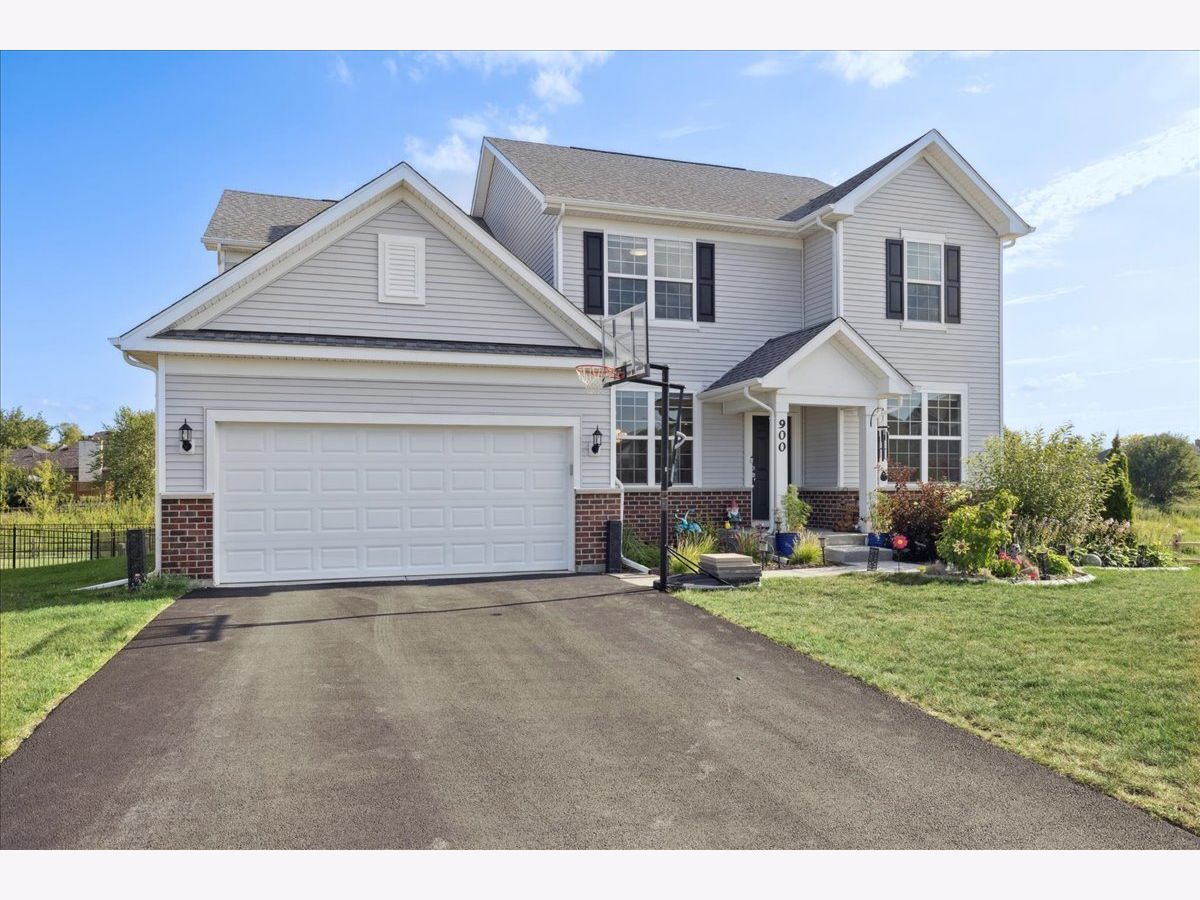 Homes For Sale Trails Of Woods Creek Algonquin Illinois, 900 Treeline Drive