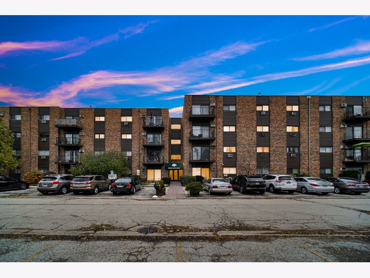  For Rent Des Plaines Illinois, 8936 Parkside