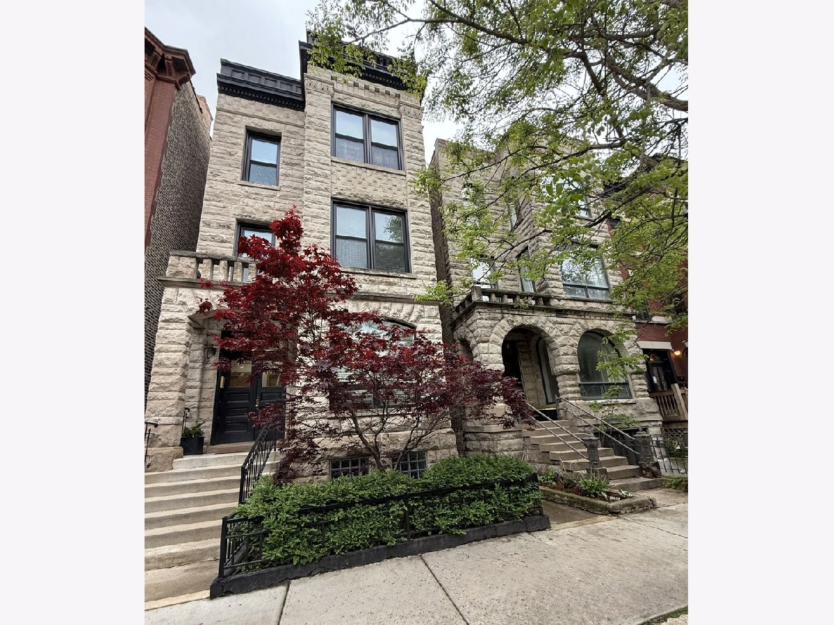  Rented Chicago Illinois, 2133 Sheffield