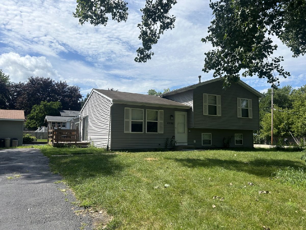  For Rent Beach Park Illinois, 10073 Crissy