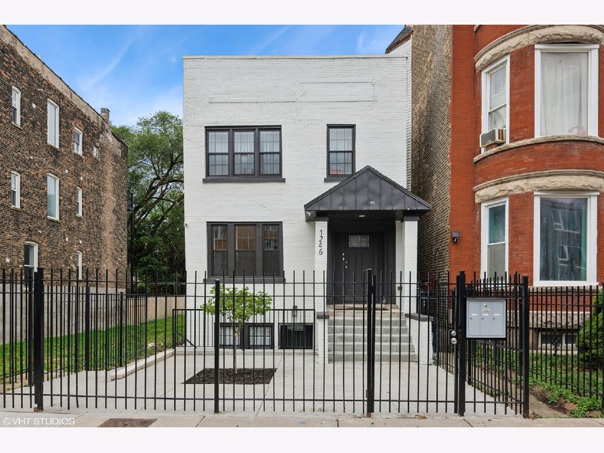  Rented Chicago Illinois, 1246 Fairfield