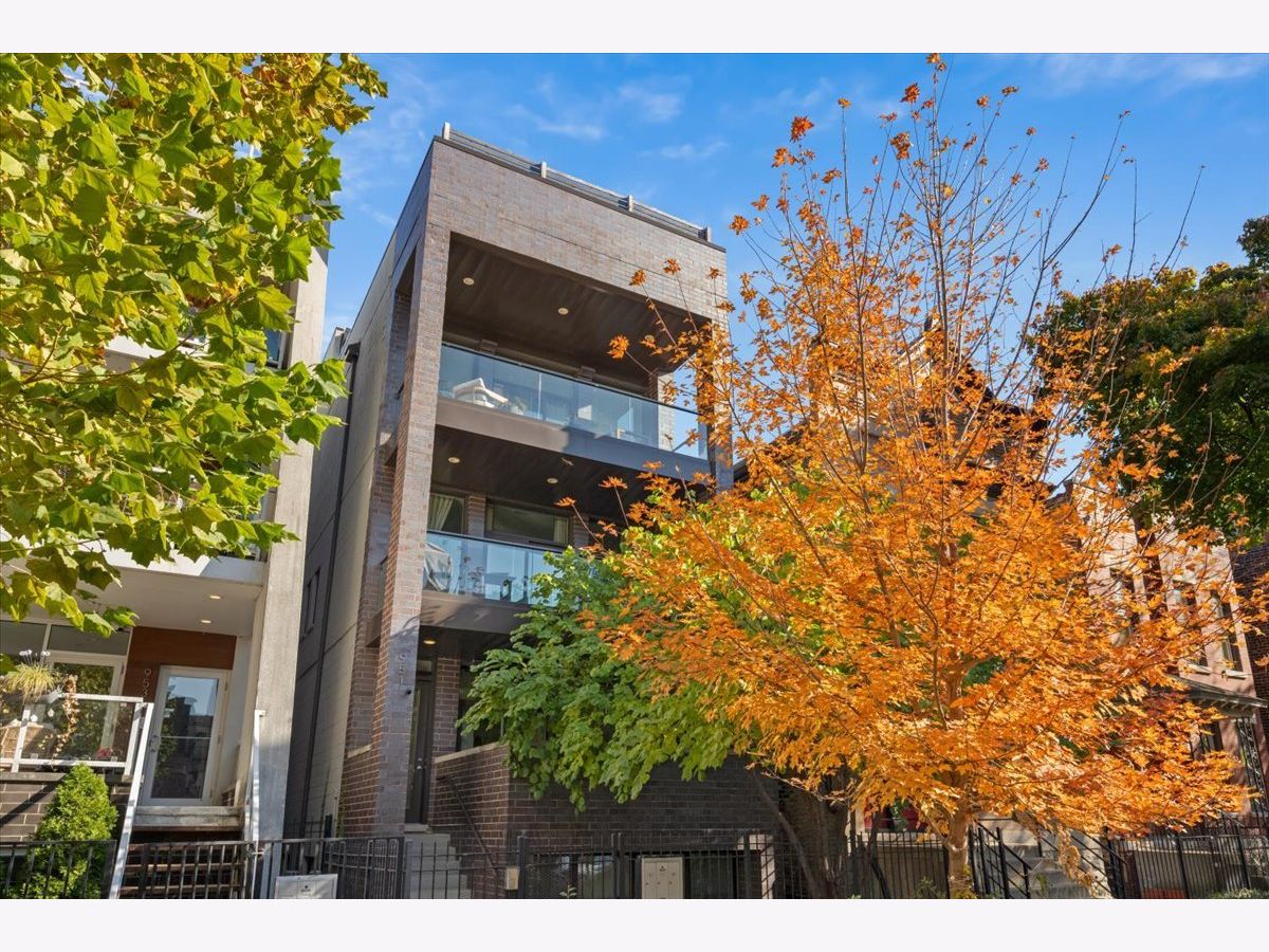  Sold Chicago Illinois, 951 Winchester