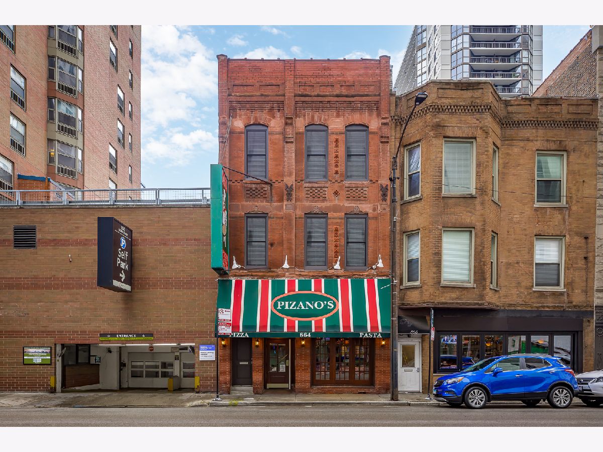  Rented Chicago Illinois, 864 State