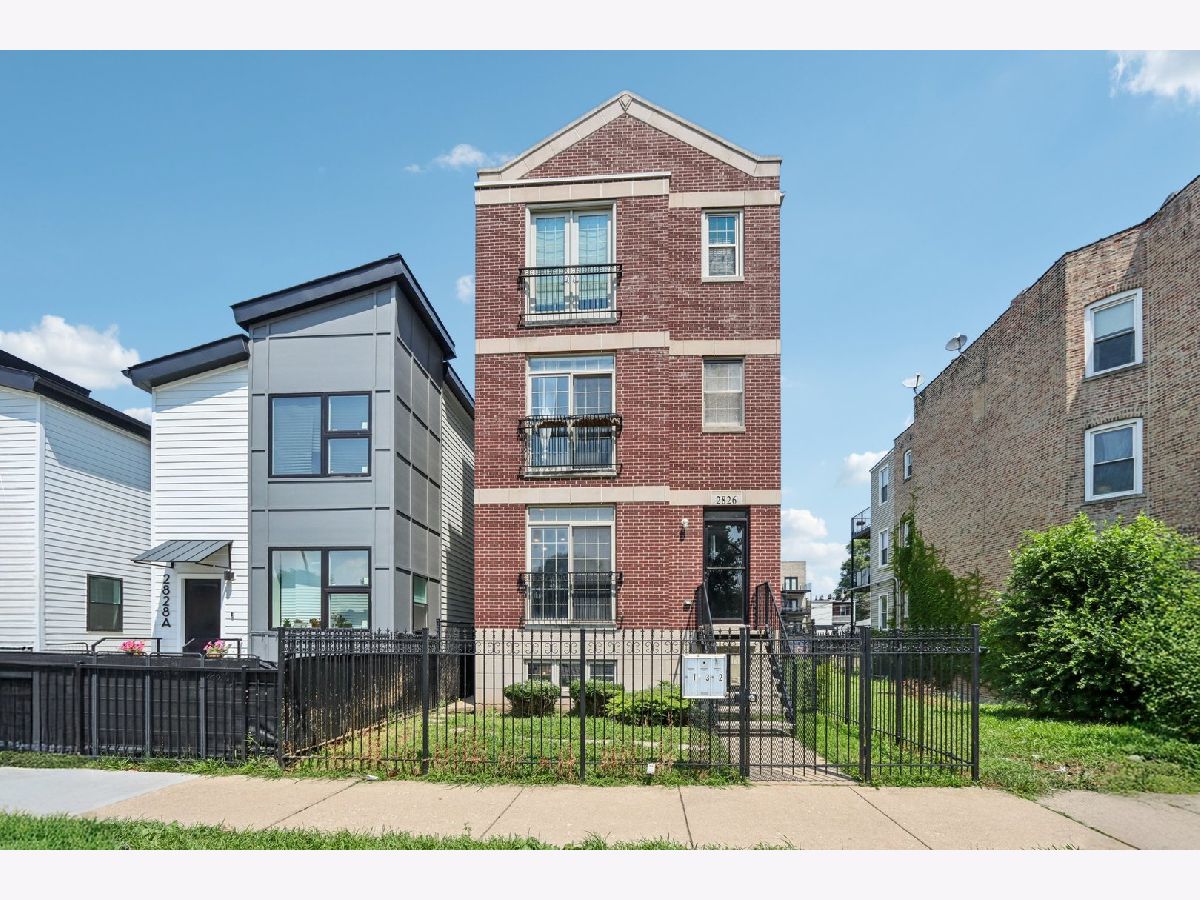  For Sale Chicago Illinois, 2826 Harrison Street