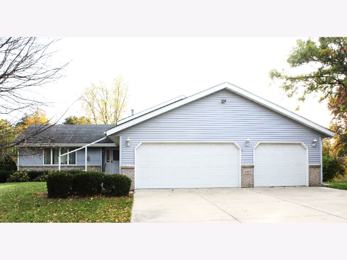  For Sale Rockford Illinois, 5927 Linden Road