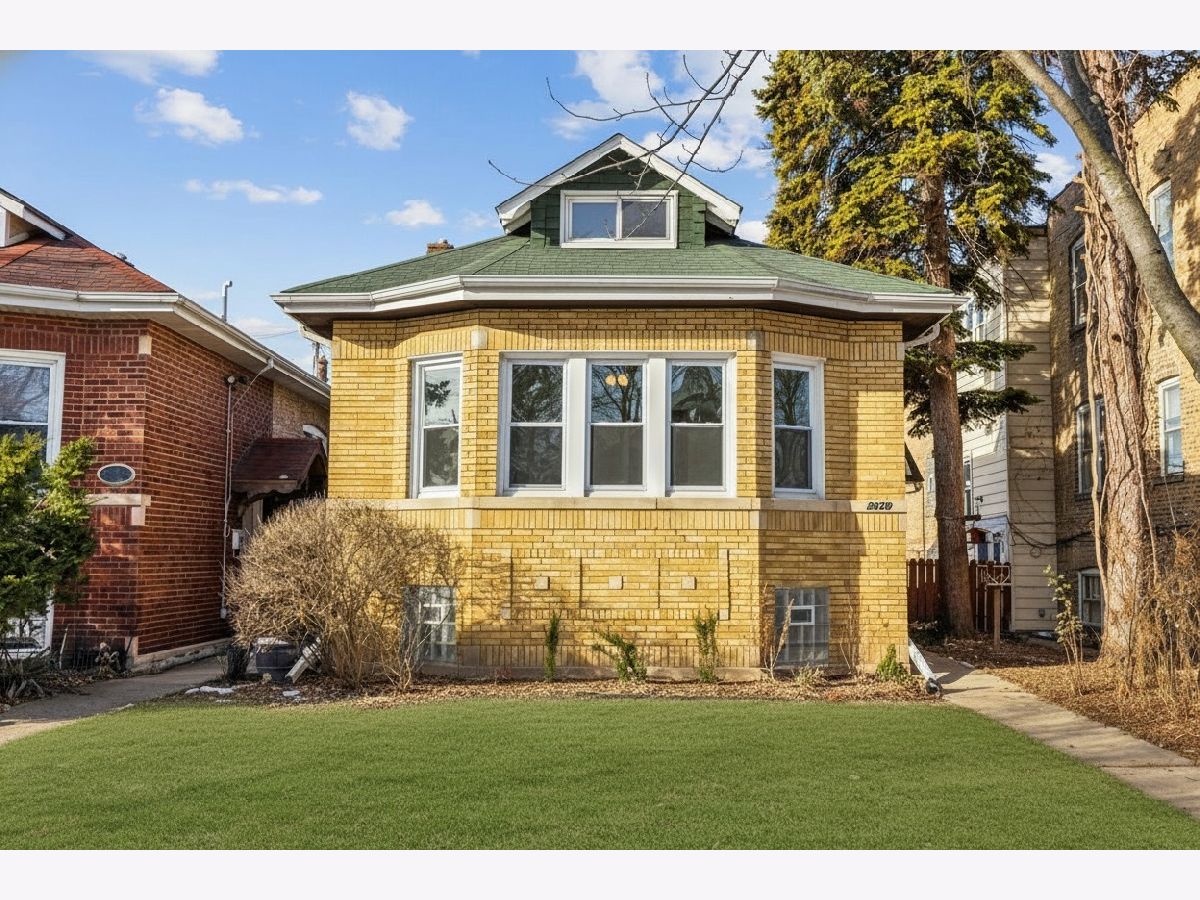  For Sale Chicago Illinois, 2820 Sayre Avenue