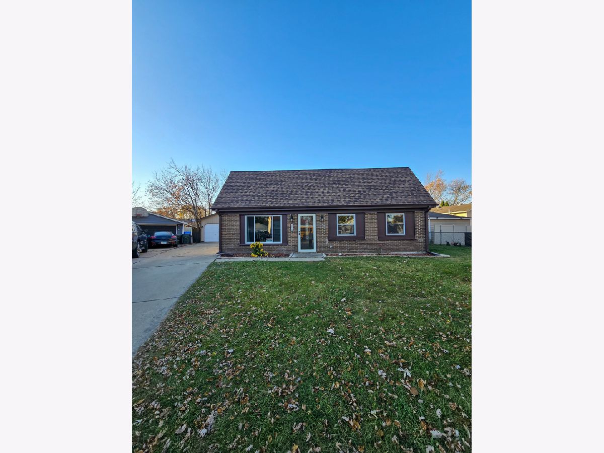  For Sale Bolingbrook Illinois, 728 Hawthorne Court