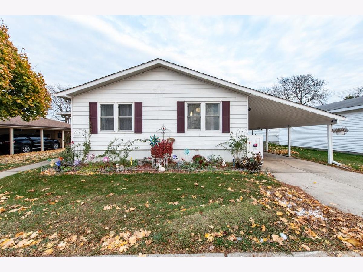 For Sale Park City Illinois, 671 Oldsmar Lane