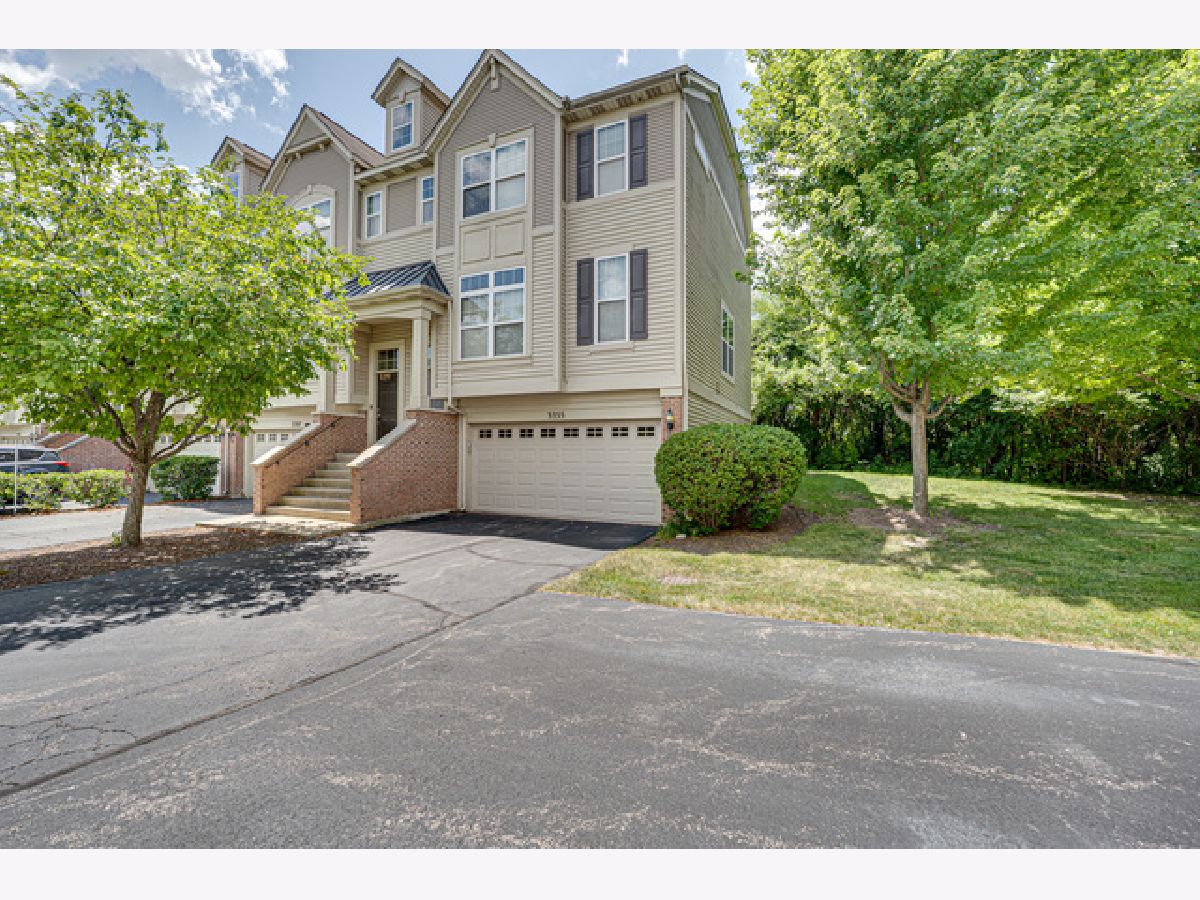 Townhomes For Rent Yorkshire Square Aurora Illinois, 3355 Kentshire