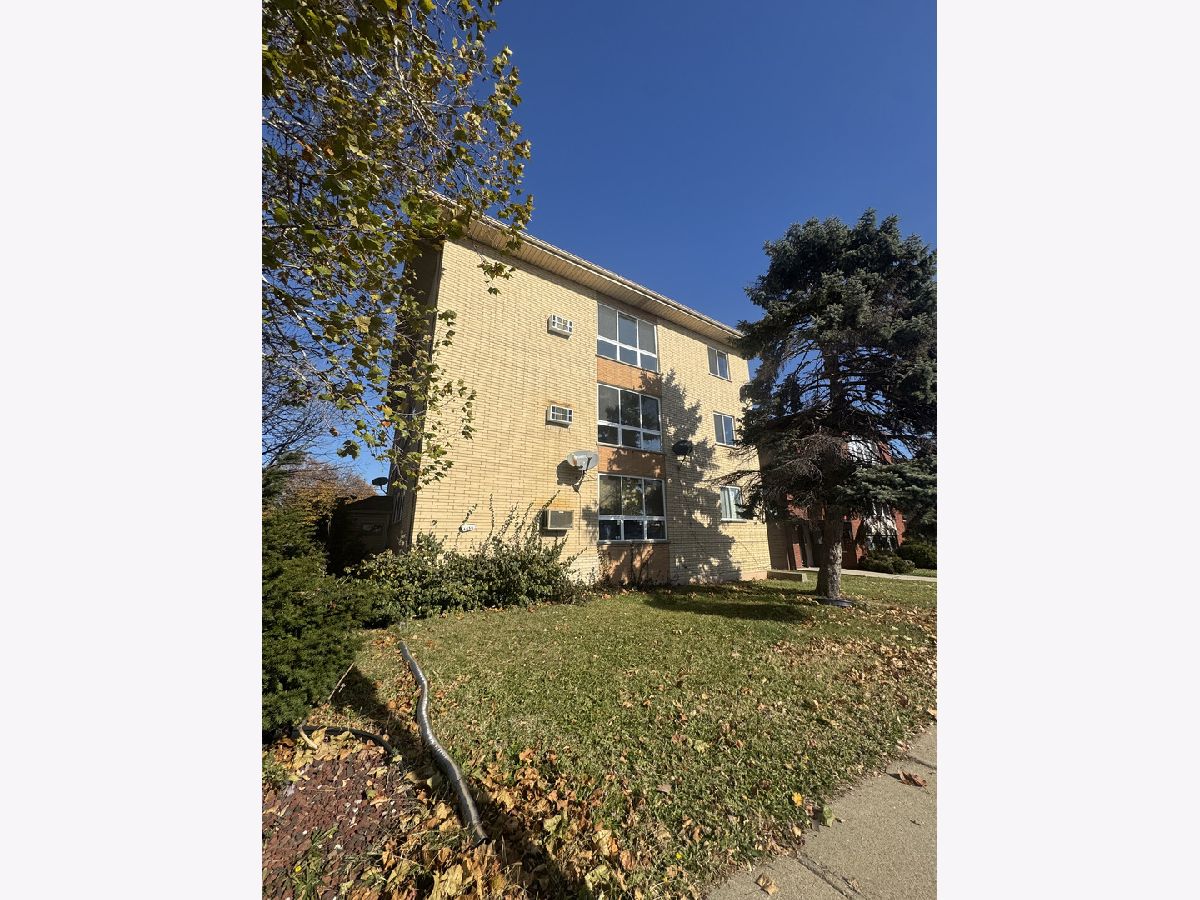  Rented Chicago Illinois, 4656 87th
