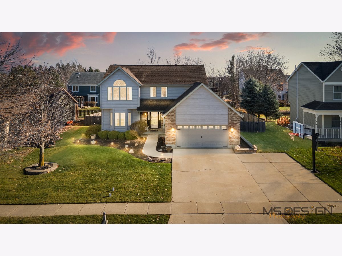  For Sale Sycamore Illinois, 932 Foxpointe Drive