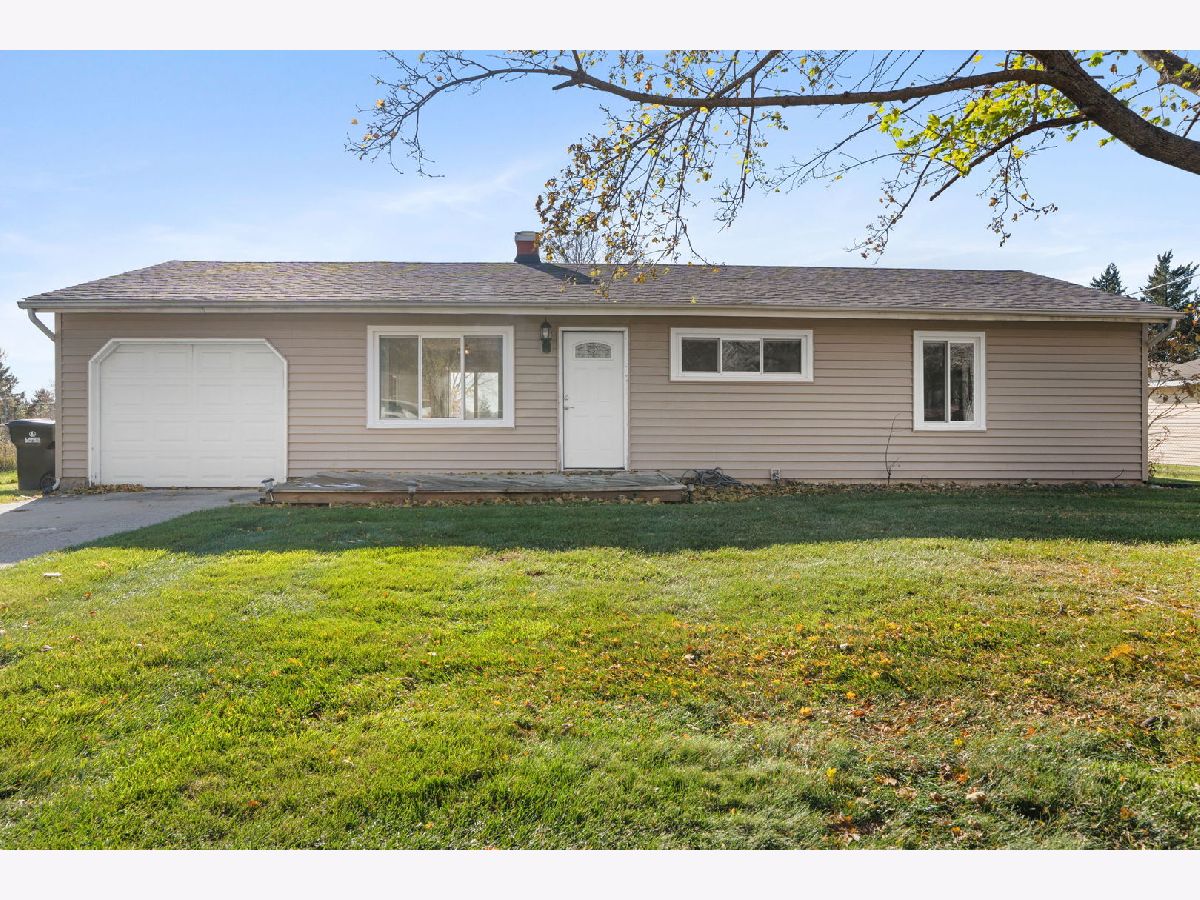  For Rent Crystal Lake Illinois, 5011 3 Oaks